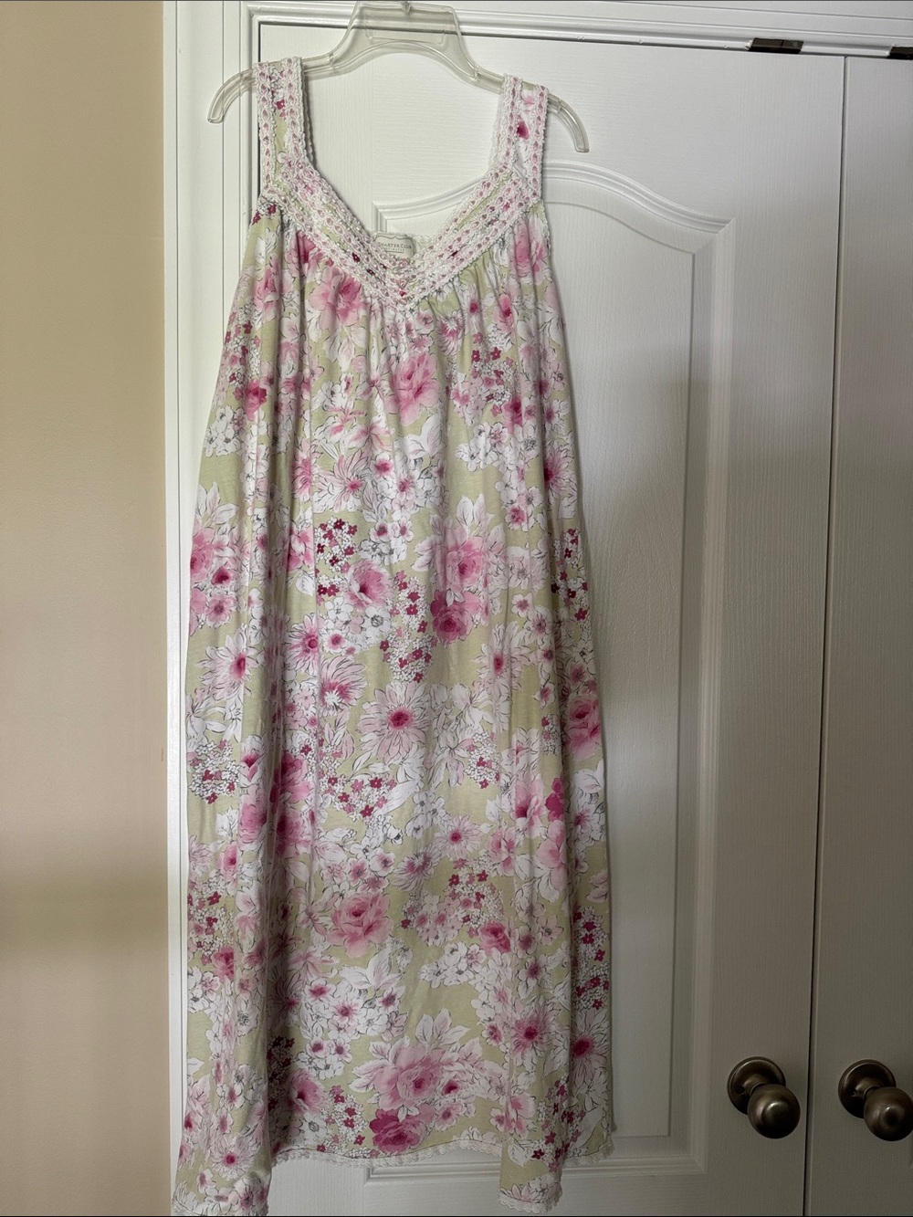 🌸Bundle of Pretty Nightgowns 🌸 - Picture 3 of 15